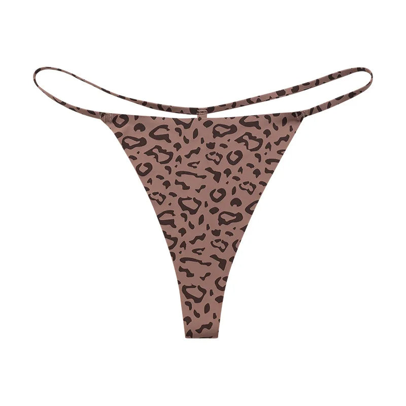 Seamless thong, both comfortable and elegant, ideal for everyday wear
