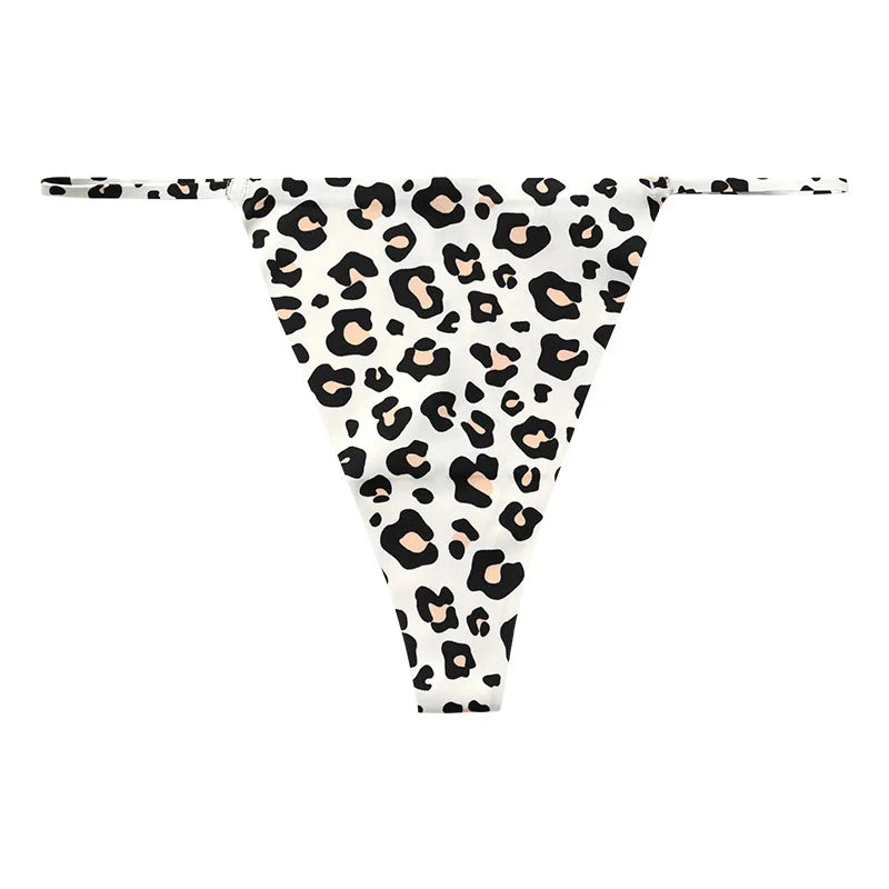 Seamless thong, both comfortable and elegant, ideal for everyday wear