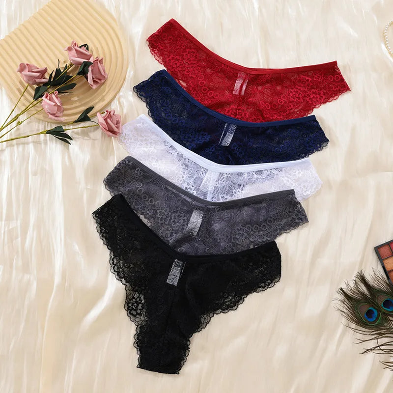 Leavers lace with string