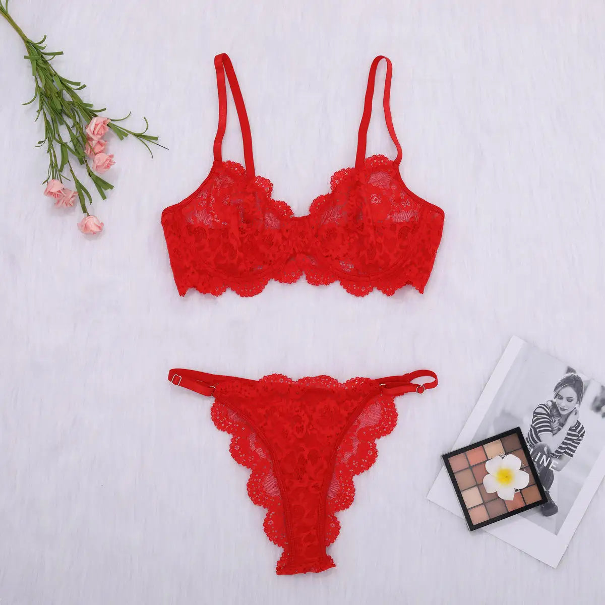 Exquisite lace lingerie set, lace bra and matching thong with scalloped edges