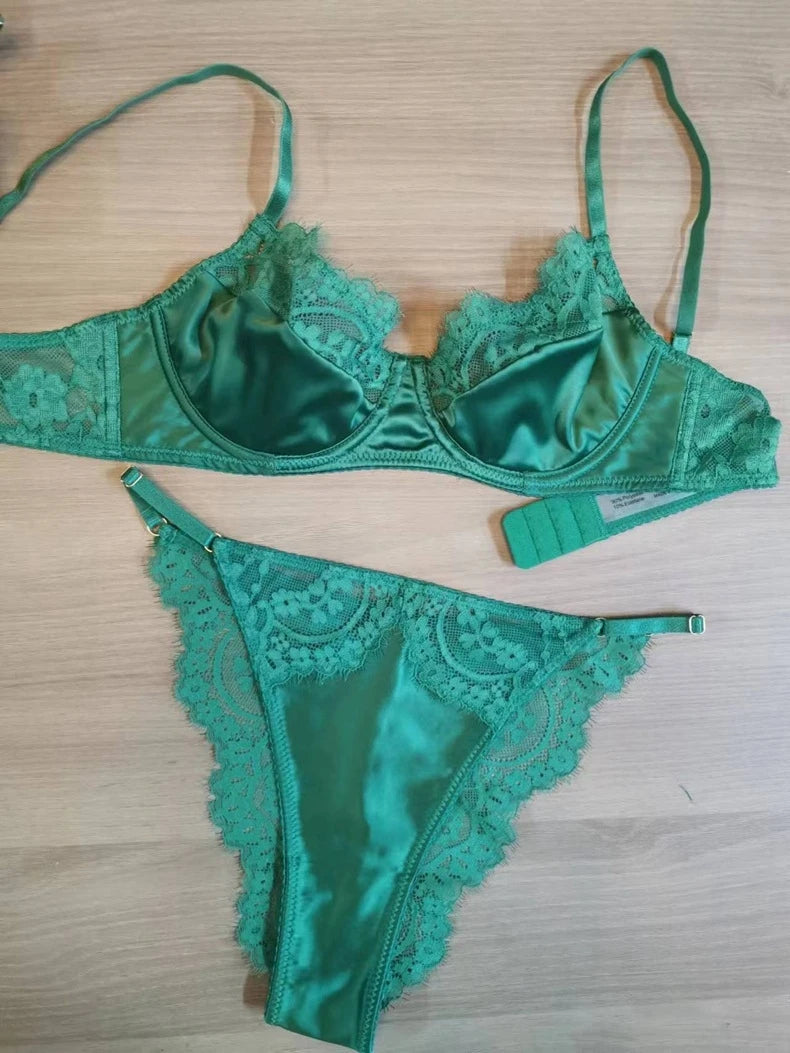 Exquisite lace lingerie set, delicate details, adjustable fit