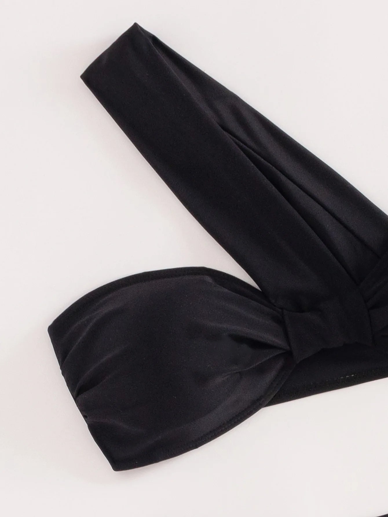 Chic One-Shoulder Black Bikini