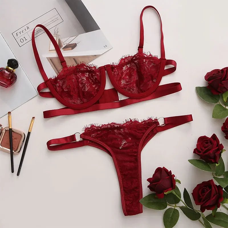 Elegant lace lingerie set with adjustable cup - My Store