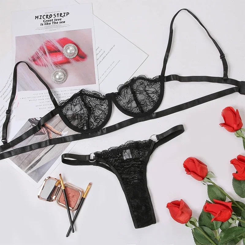 Elegant lace lingerie set with adjustable cup - My Store