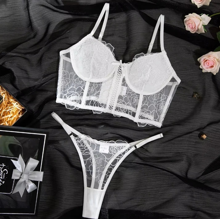 White Lace Lingerie Set with Underwire Bra and Floral Thong - Lauraxelle - White Lace Lingerie Set with Underwire Bra and Floral Thong - My Store - VELVET SECRETS