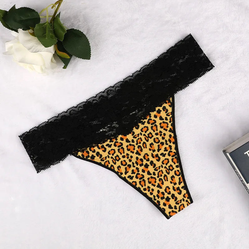 Animal print lace trim flip flops