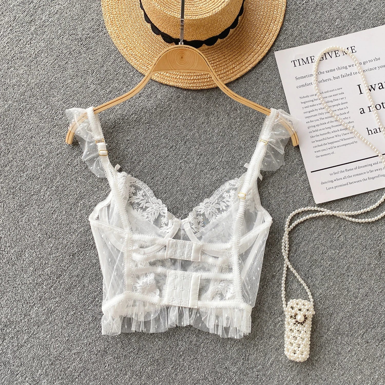 Elegant design lace bralette with mesh inserts - Lauraxelle - Elegant design lace bralette with mesh inserts - OPAL GLOW